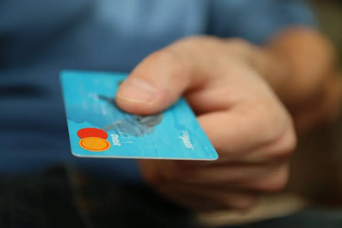 Como aumentar o limite do cartão de crédito?