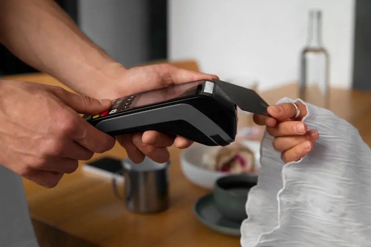 Vantagens e Desvantagens de Usar Máquina de Cartão com Chip